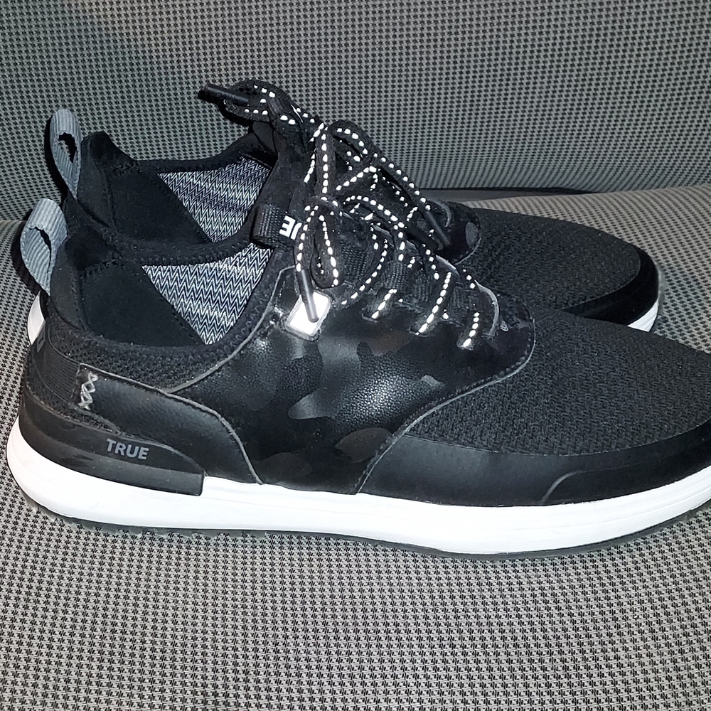 Brand new, Mens Golf Shoes Size 10.5